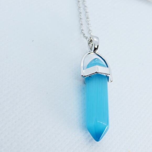 Hot Topic Teal Tiger’s Eye Hexagonal Chakra Pendant Necklace - Picture 3 of 4